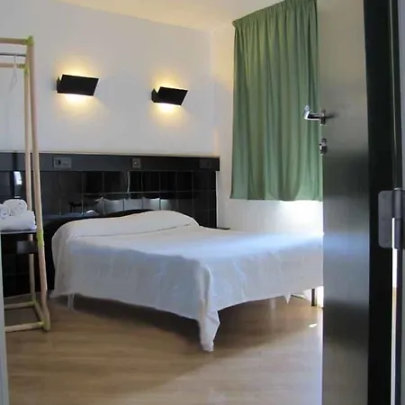 Πανσιόν Athenas